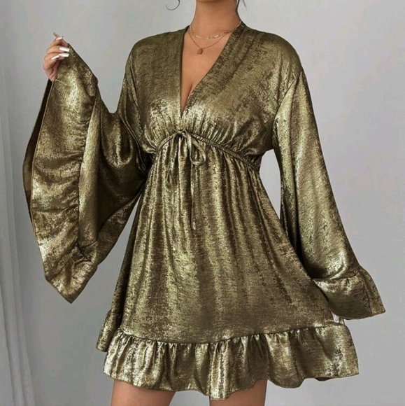 Women Elegant Textured Flare Sleeve Dress, Autumn - Picture 3 of 4